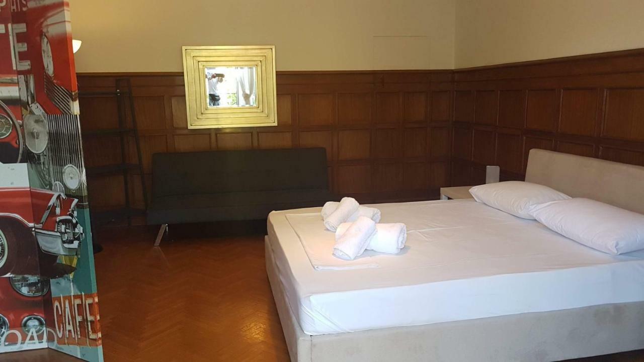 Violet Errathens Apartment - Athens Center, 7 Bd, 3 Bath Buitenkant foto