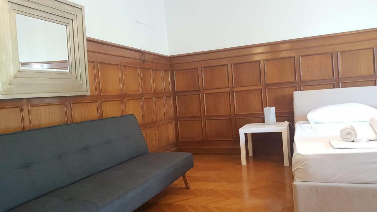 Violet Errathens Apartment - Athens Center, 7 Bd, 3 Bath Buitenkant foto