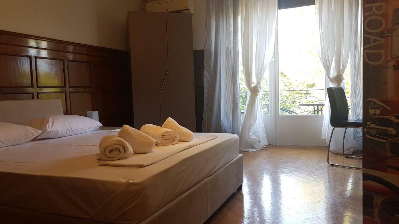 Violet Errathens Apartment - Athens Center, 7 Bd, 3 Bath Buitenkant foto