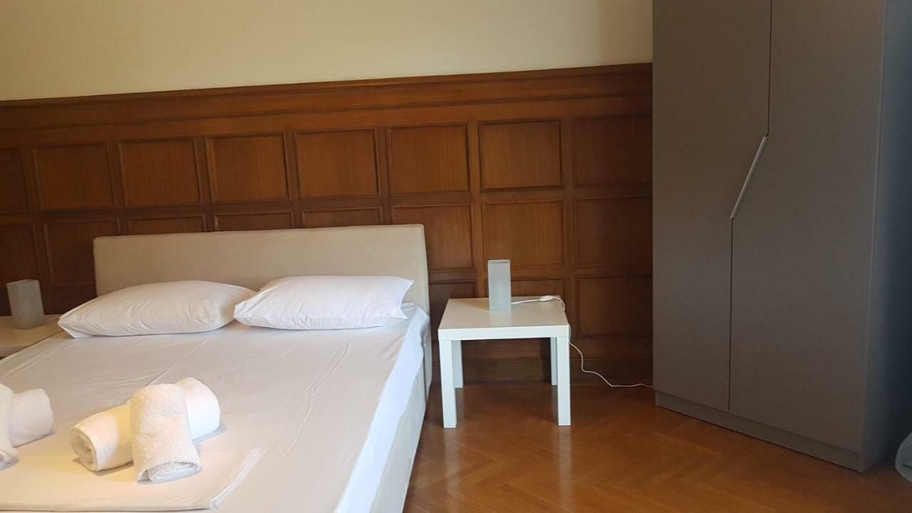 Violet Errathens Apartment - Athens Center, 7 Bd, 3 Bath Buitenkant foto